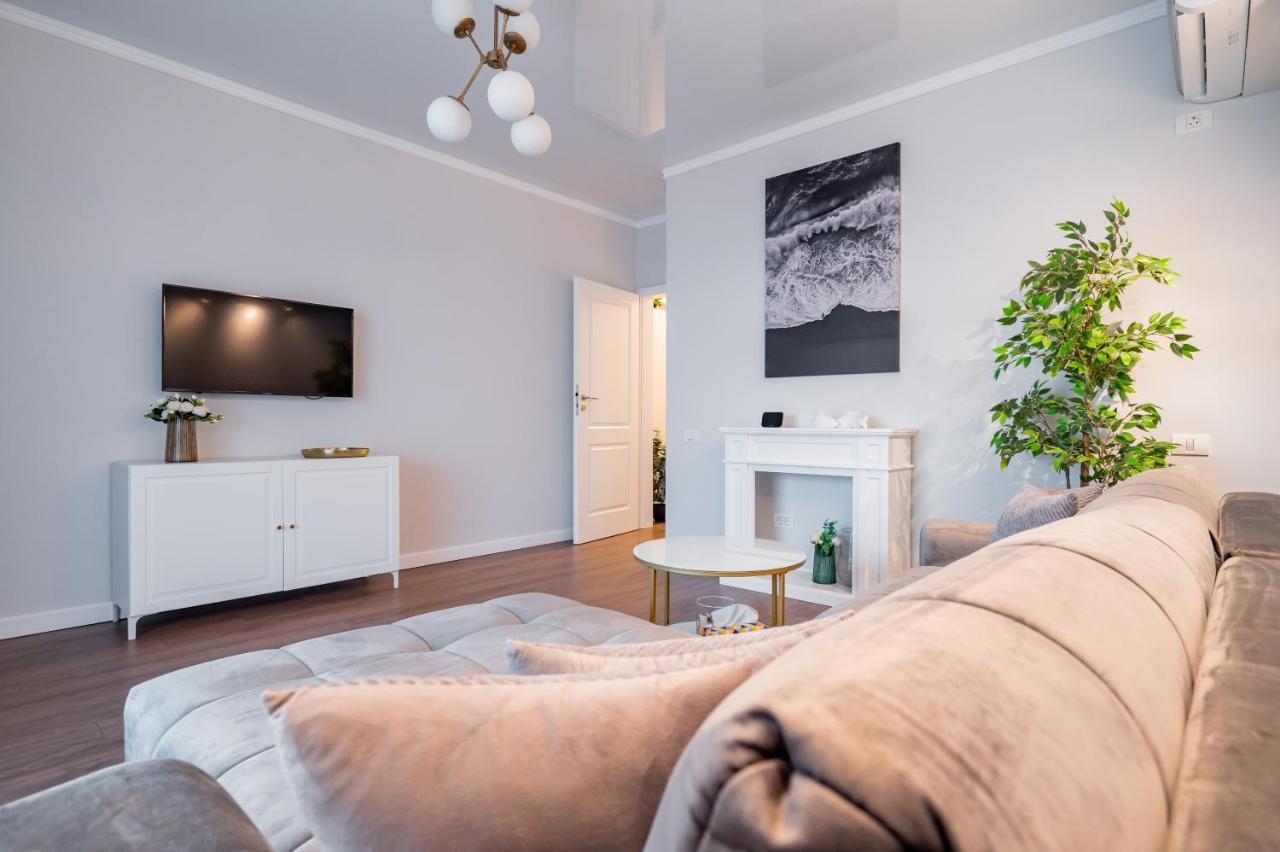 Golden Mirage Sunset Apartment Mamaia